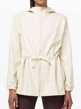 Lululemon Gotta Hustle Jacket in Light Ivory
